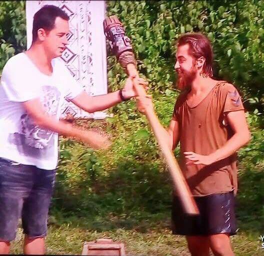 OzturkSemih's tweet photo. SemihŞampiyon OlmalıÇünkü
tt başladı bombardıman başlasın 
#Survivor2016 #Survivor #starmetre https://t.co/wE490w1QaQ