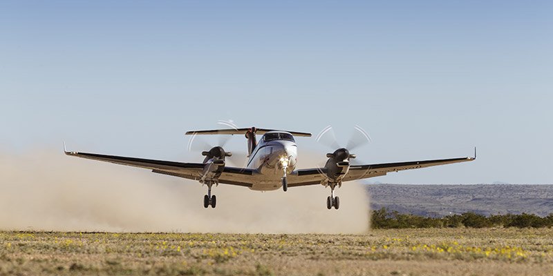 Beechcraft's tweet photo. #DYK? The King Air 350i has an extended range special missions variant that increases fuel capacity by 236 gallons. https://t.co/KtdfB5dYcn
