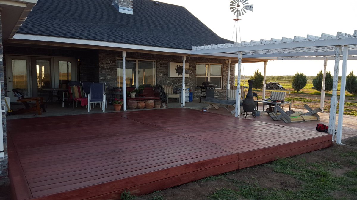 WWdynamics's tweet image. First deck of the summer is complete. Your home could be next!