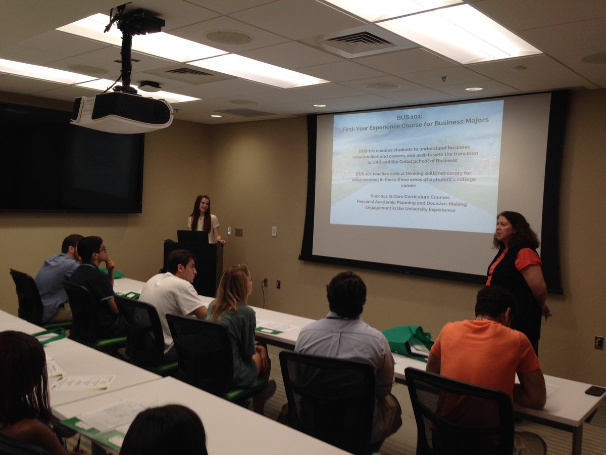 ampound's tweet photo. Collat advisors are with new business students this morning at Orientation!#bizstudentsaresmart @UABSchoolofBiz https://t.co/GmCH47QWbz
