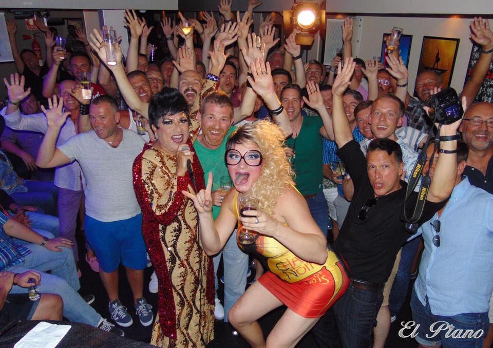 The girls are back in town! What a great night last night! #duelingdragdivas #drag #sitges #spain #hot #livemusic