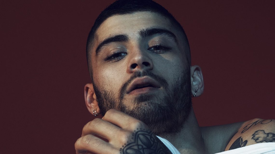 AttitudeMag's tweet photo. Zayn Malik thinks it's 'sick' that guys find him attractive (sick in the good sense, FYI): https://t.co/31qcjMfxsW https://t.co/fTdmg9pQan