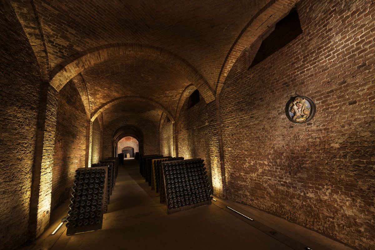 Boscaspumante's tweet photo. #Bosca's #UndergroundCathedrals in #Canelli will be open this weekend! Reservations: cantine@bosca.it https://t.co/BZES39UEpY