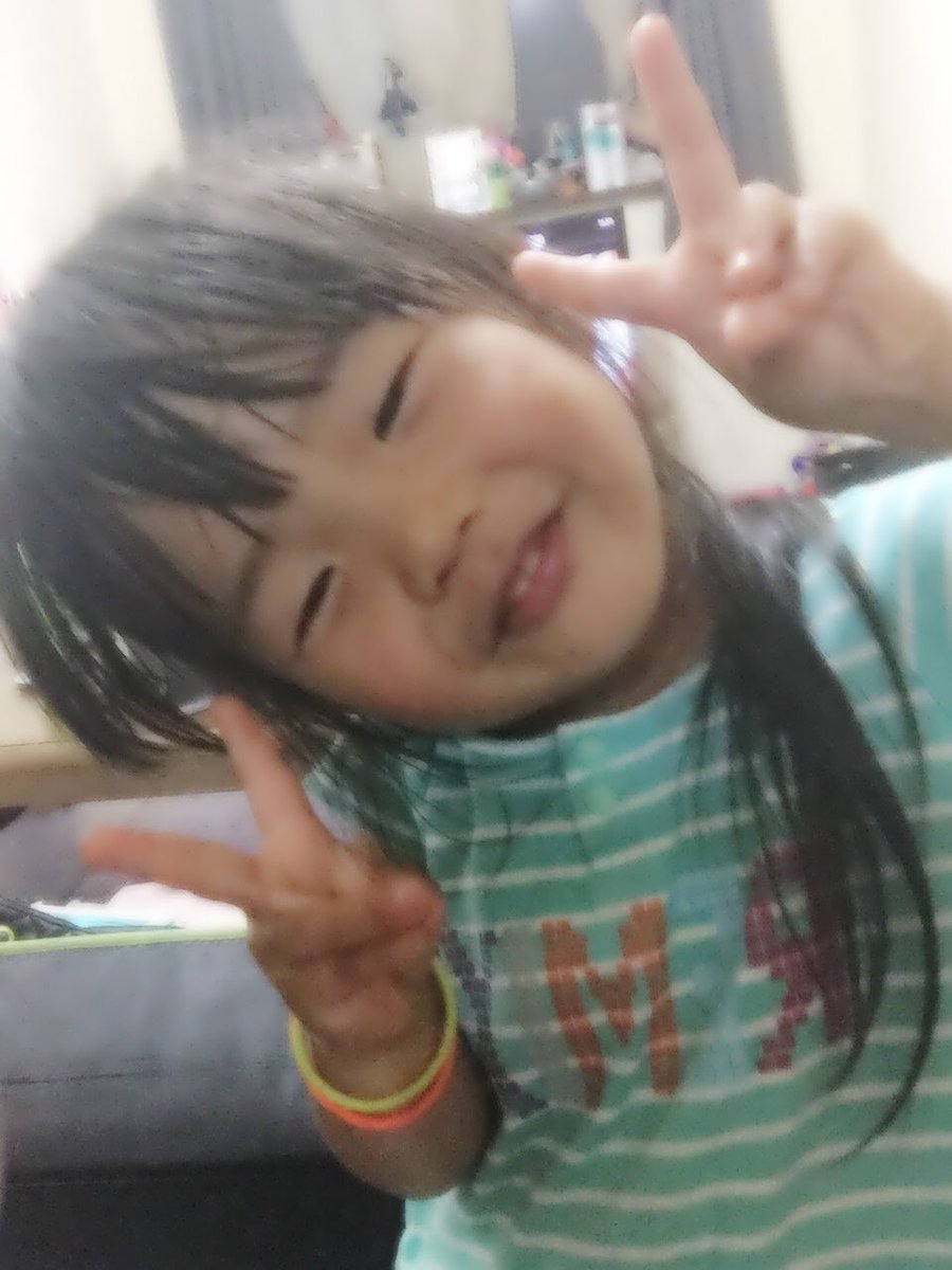 女子っぽいポーズってシャーロック ホームズ ハンドと呼ぶらしい 女子っぽいポーズを探したらいろんなポーズが出てきたんだけど Togetter 女子っぽいポーズってシャーロック ホームズ ハンドと呼ぶらしい 女子っぽいポーズを探したらいろんなポーズが出てきたんだけど Togetter