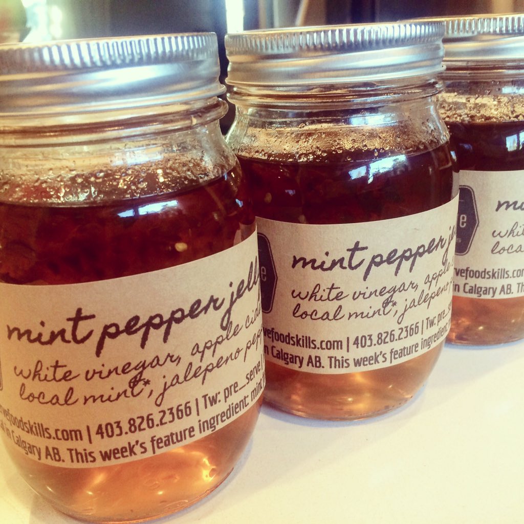 pre_serve's tweet photo. Mint pepper jelly all ready to go for @yycmetrogrowers 1st CSA box of the season! #preserveshare #urbanag #yyc https://t.co/Gyy2BH55Cx