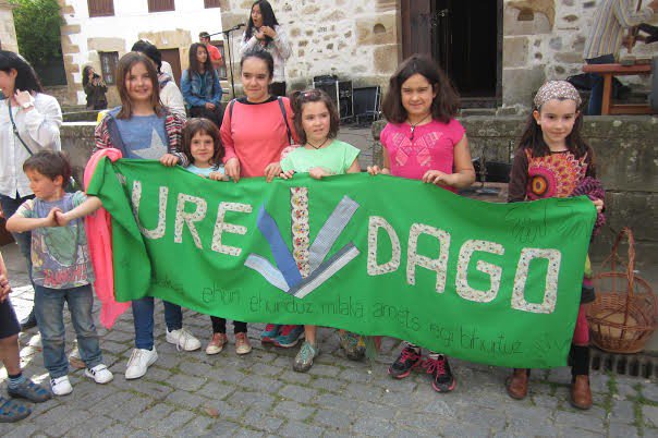 Legution ere egingo dute burujabetzaren inguruko herri galdeketa
alea.eus/gorbeialdea/14…