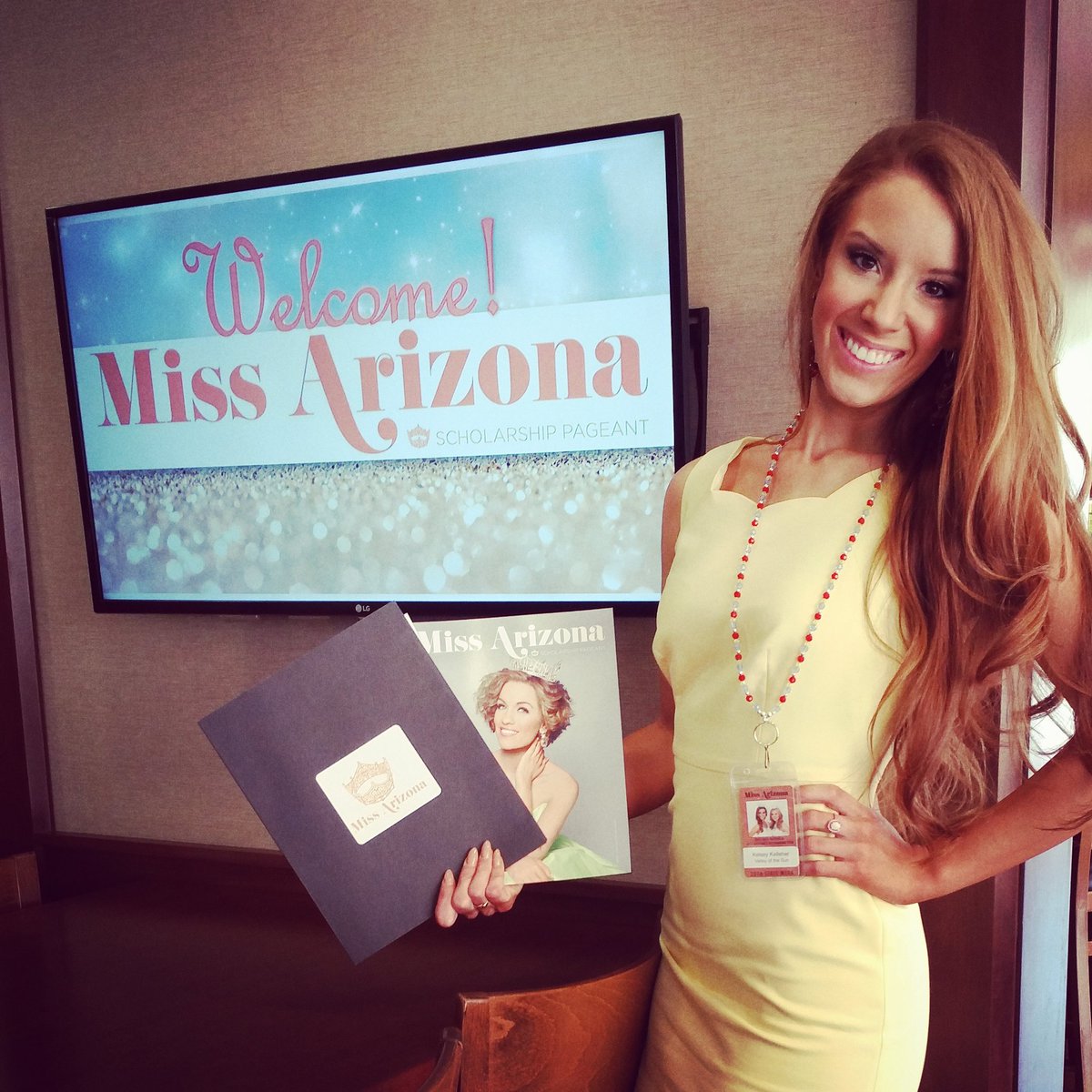 MissValleySunAZ's tweet photo. Check in @HyattTweets is complete! #missaz2016 #Missazkickoff #MissArizons https://t.co/TvzNMf0U26