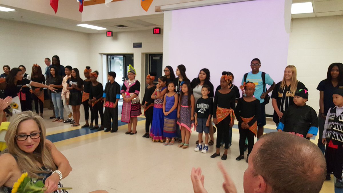TenayaBraves's tweet photo. #principalinstitute2016....Thank you to all FUSD students for being you!! https://t.co/OpNGBvfpg9
