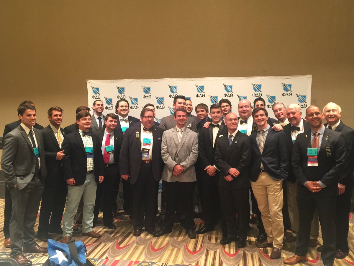 TxTheta's tweet photo. The Texas Phis at the Grand Banquet last night. Nothing better than the fellowship of Brothers. #PDTConvention https://t.co/C0r9AySXAR
