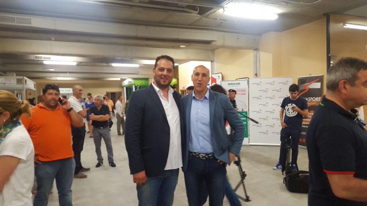JADIEZLEON's tweet photo. En la inauguración de la feria IFYCEL #leonesp https://t.co/p2zyxGAZlK