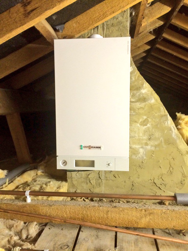 SwannPlumbing's tweet photo. The mighty @ViessmannUK #Vitodens100 #35kw #Combi. Just before all the hard stuff begins. #AffordableExcellence https://t.co/fCcB61mSYe