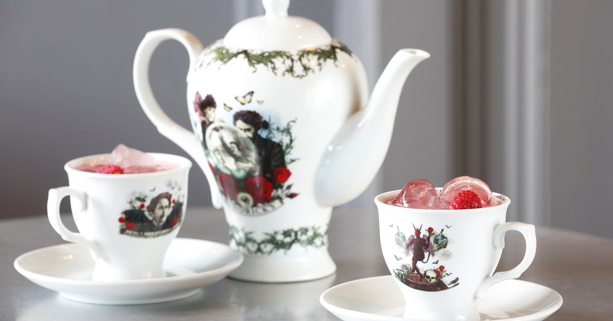 #MidweekTreat? How does a teapot full of Hendricks gin #cocktails sound? Thought so.