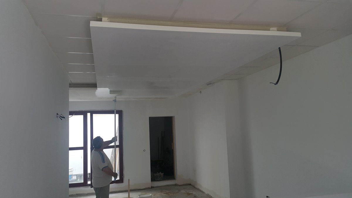 Impulsadp's tweet photo. Última fase de la adecuación de #local para la #Clínica odontológica infantil  en #Badajoz. https://t.co/4AnwLRTJet