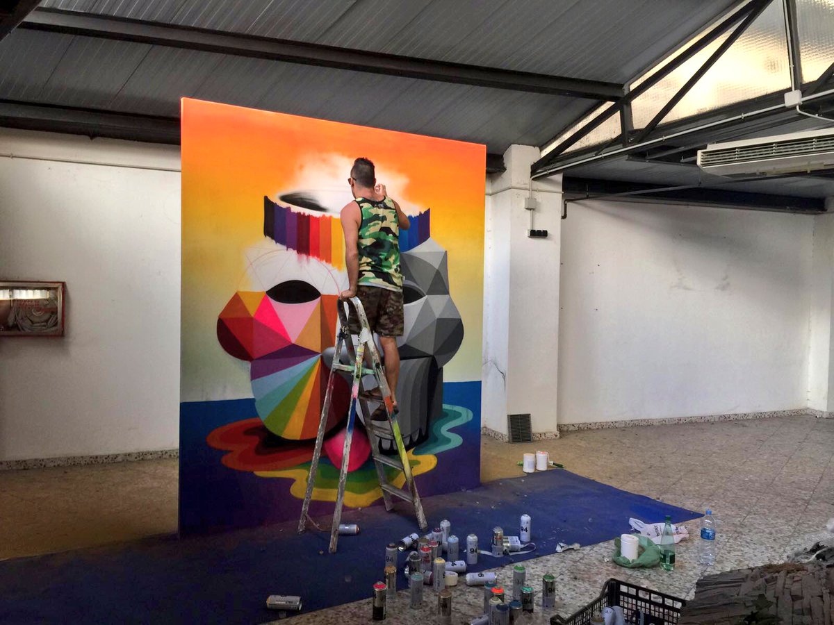 <a href="/OKUDART/">OkudaSanMiguel</a> preparando el evento de mañana en <a href="/CaixaForum/">CaixaForum</a> #Madrid con <a href="/FundacioCuixart/">Fundació Cuixart</a> plataformadeartecontemporaneo.com/pac/okuda-en-c… #arte
