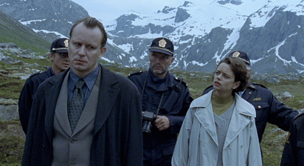 FforFilms's tweet image. INSOMNIA (1997) Directed by Erik Skjoldbjærg. Elegantly unsettling mystery thriller.