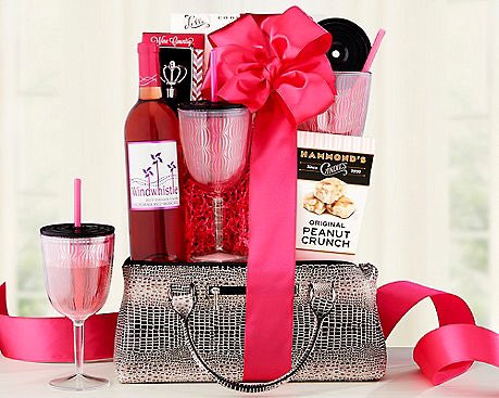 LoveInABasketRP's tweet photo. Basket delivery for @McKenzieRossiRP 

#WCE always in my heart with pumpkin. 

Jxo https://t.co/iriUz6oudM