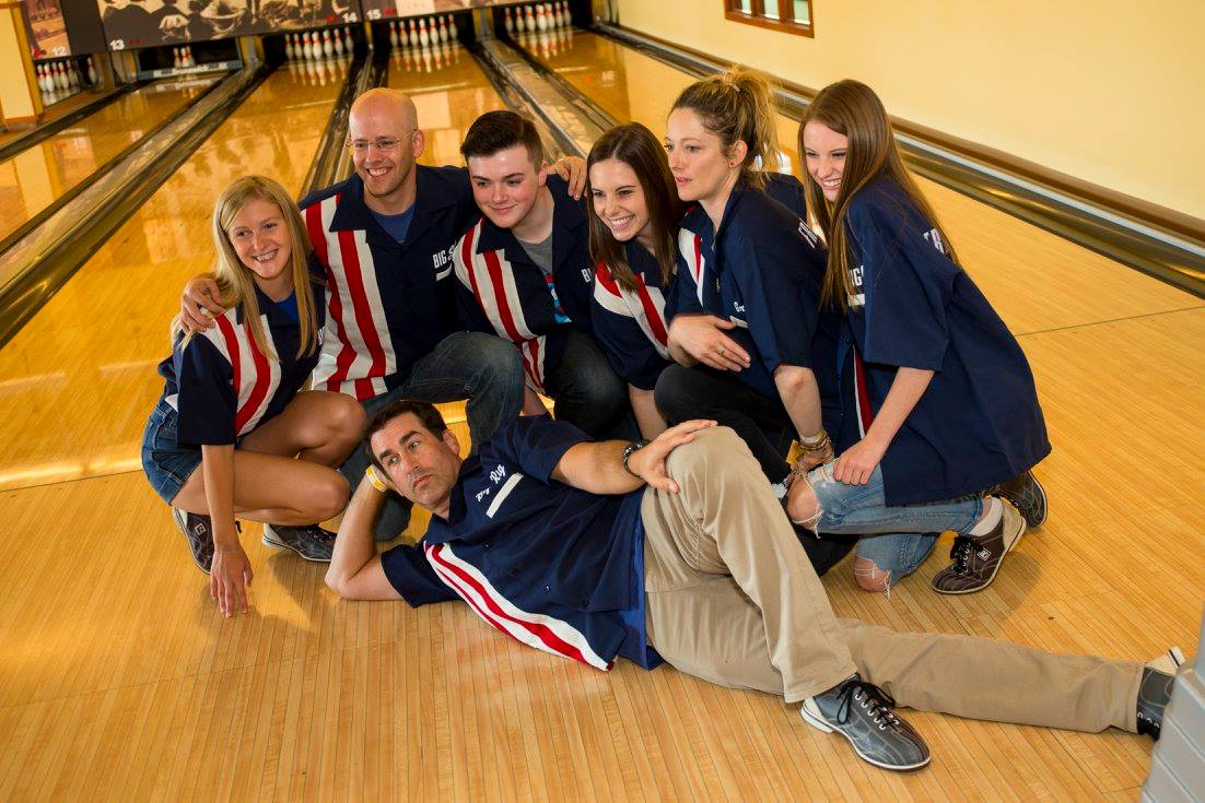 BlacktopCreativ's tweet photo. What a weekend we had working + playing with @BigSlickKC Team bowling pic with @RobRiggle and @missjudygreer https://t.co/K4dNoHlzsu