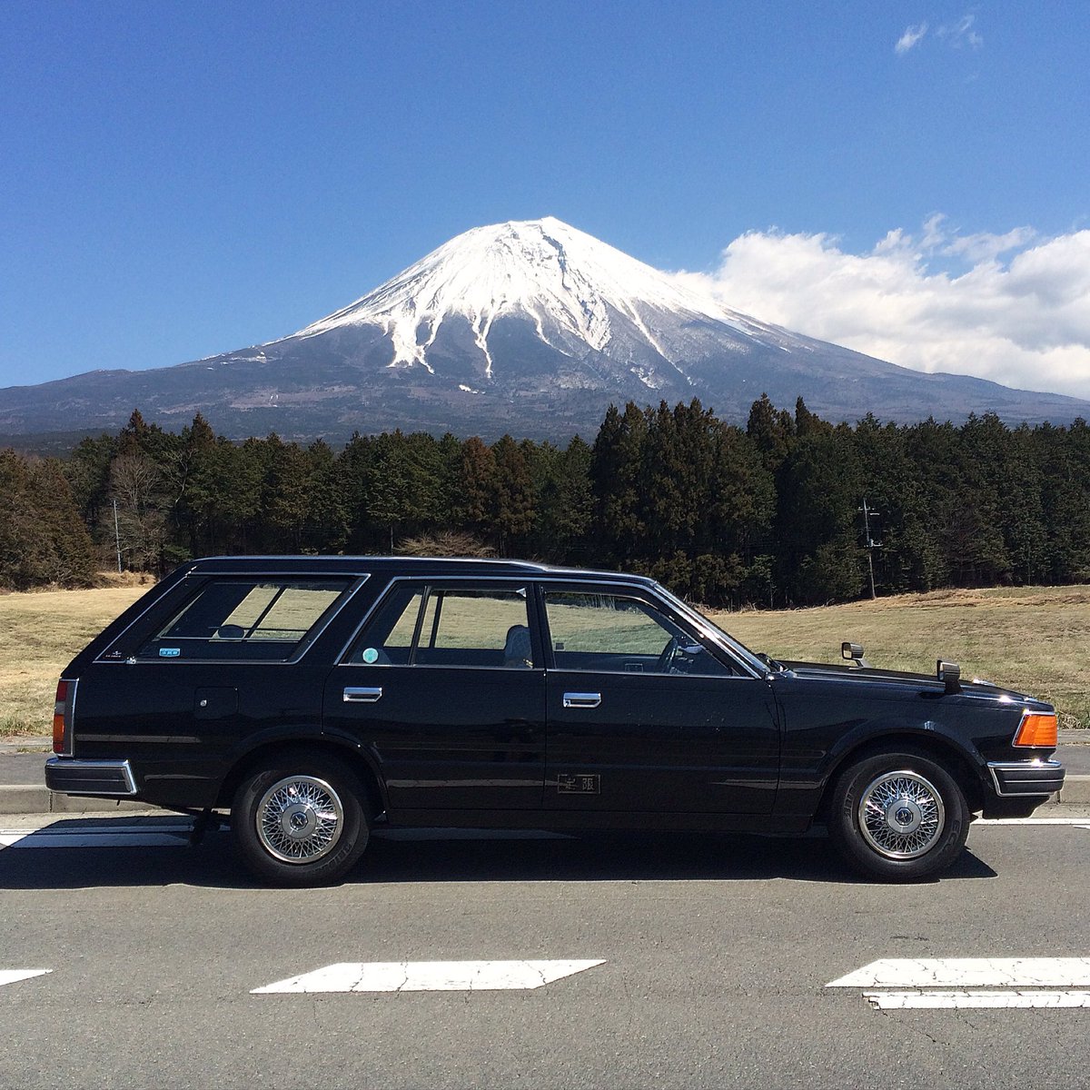 Masahiro 公用車をめぐる 日産グロリア改霊柩車 官公庁オークションを経て 山梨県韮崎市からマニアの手に