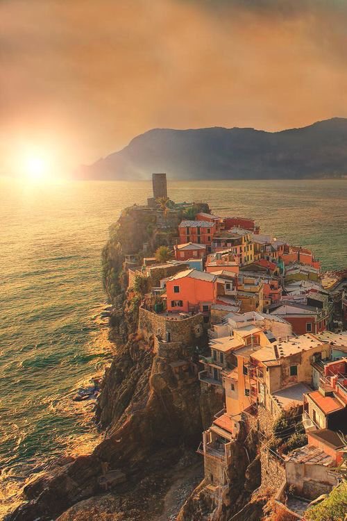 #Anlatmakİstediğim #tatlıbirheycan #VeSonraŞöyleYazdım Cinque Terre, İtalya