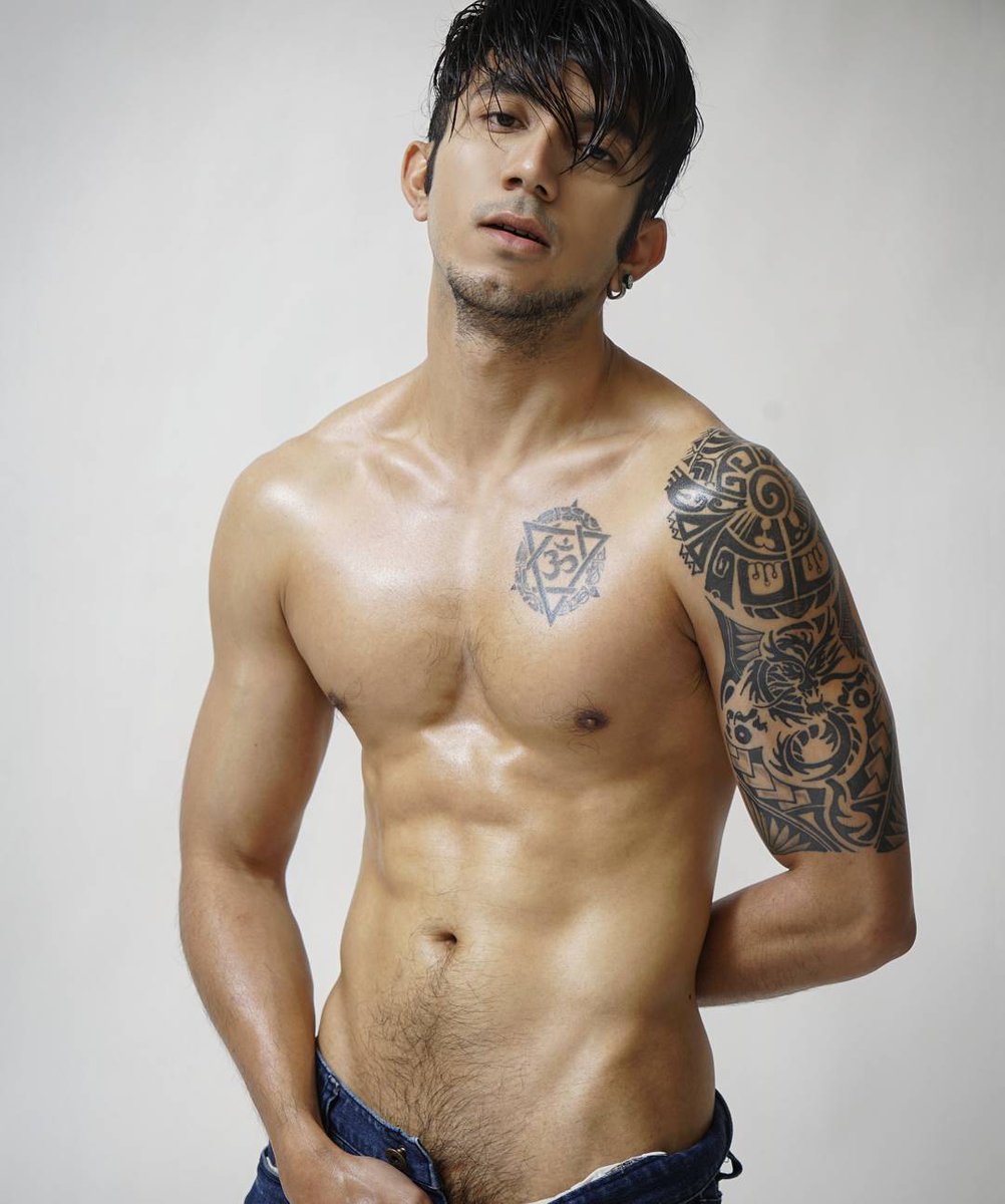 dirgatamaputra's tweet photo. #thaihunk #favehunk #loveable https://t.co/ScfxthHYi9
