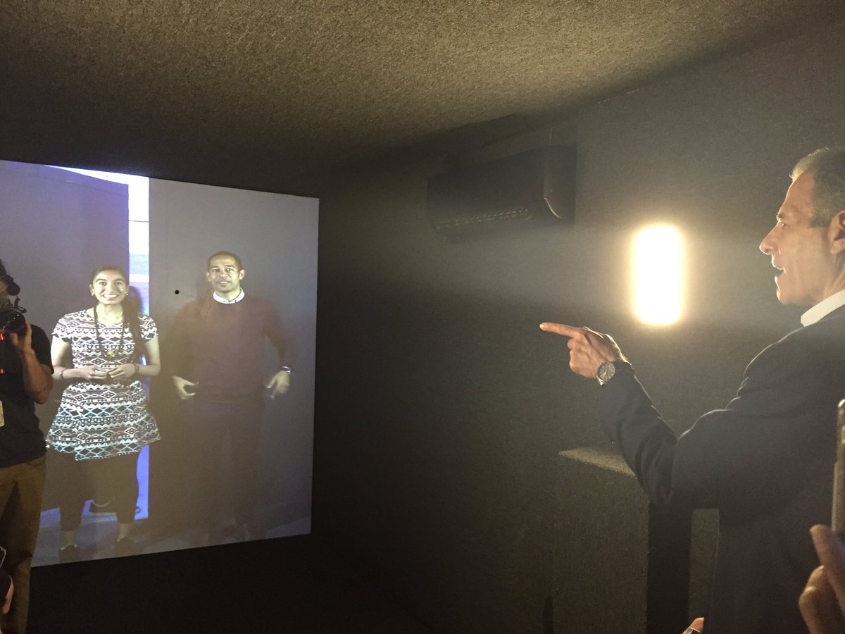 GoogleStartups's tweet photo. .@stengel connecting with entrepreneurs in the Portal at @CampusLondon on the importance of social entrepreneurship. https://t.co/BCm9EBmRIO