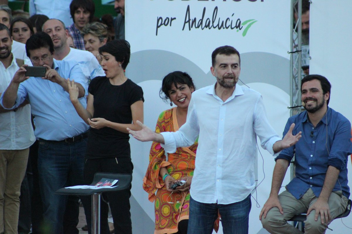 iuandalucia's tweet photo. "El domingo o sonríen los corruptos o los barrios y la mayoría social" @MailloAntonio #PorAndalucía22J https://t.co/ptIrlkx8l9
