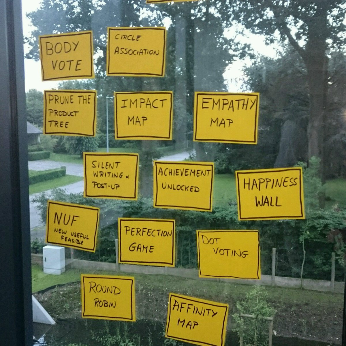 Ssssummermoon's tweet photo. De technieken die we vanavond gebruikt hebben #innovgames #9BEGG https://t.co/JSZoFkeGJO