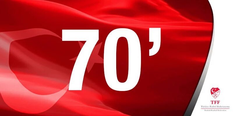 #AMilliTakım 'da Emre Mor, yerini Olcay Şahan'a bırakıyor.