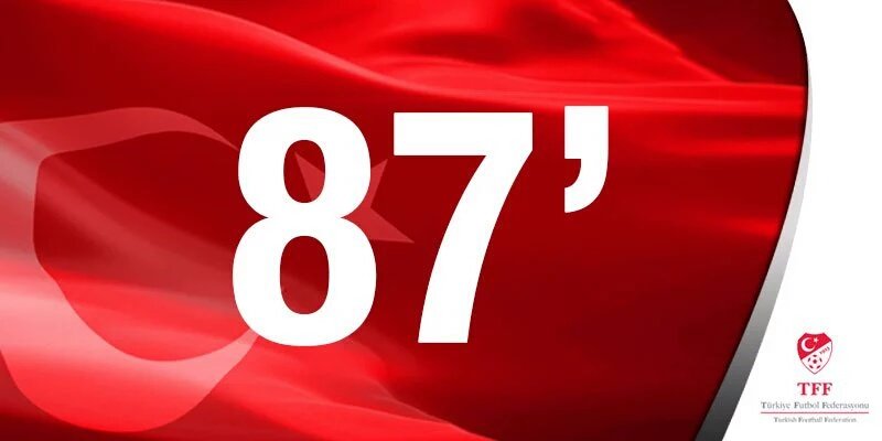 Çek Cumhuriyeti'nde sarı kart gören oyuncu Josef Sural.