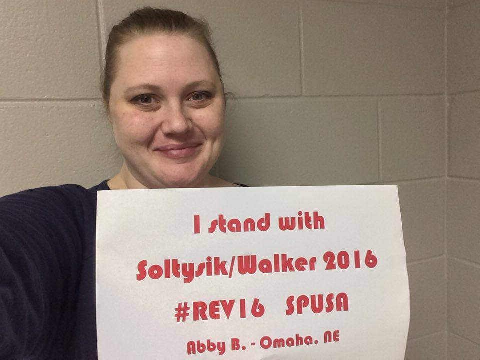 SocialistRev16's tweet photo. Abby B., Omaha, NE https://t.co/ag3EKbPWmJ #REV16 #Omaha #socialism #revolution @SPofUSA @Mi4Rev2016 https://t.co/yRN19BS2Yq