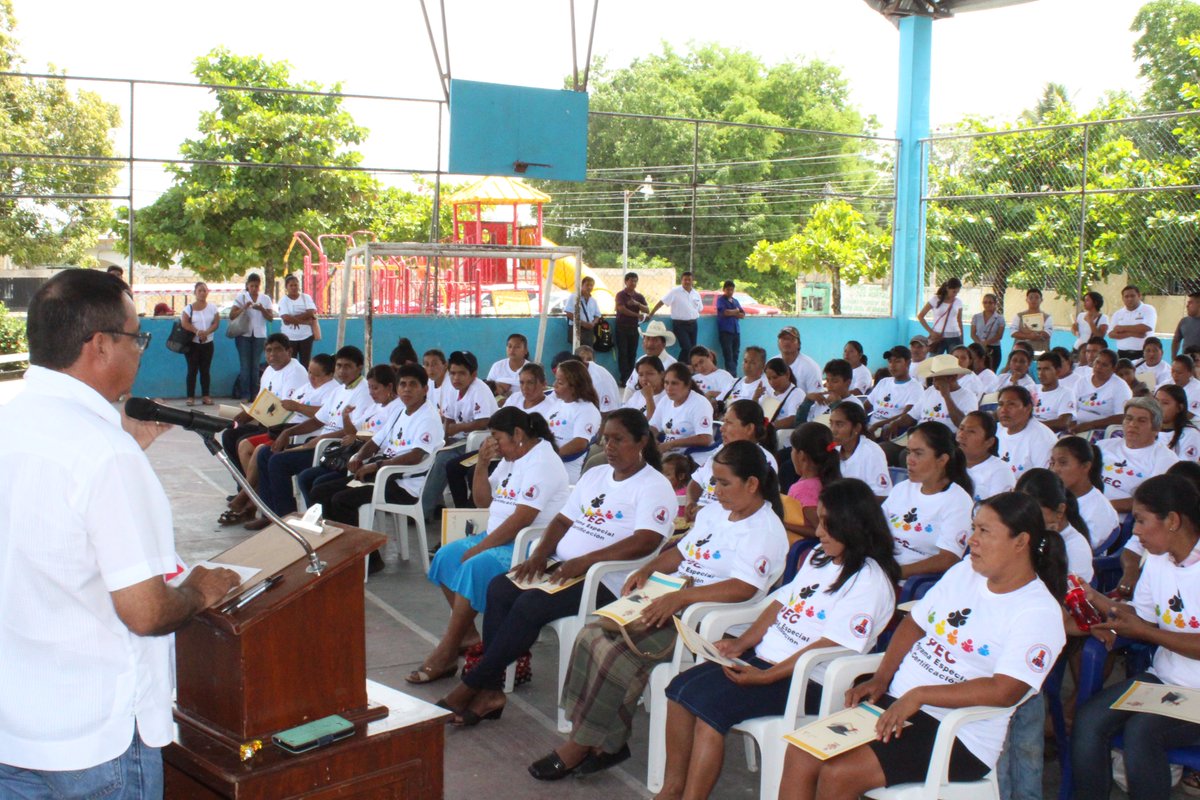 ChavaFarias1's tweet photo. Trabajaremos de la mano con el @IEEA_CAMPECHE para seguir coadyuvando en la educación de los candelarenses https://t.co/5p3Rst7VMY