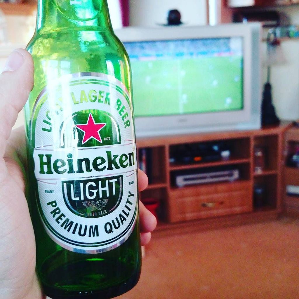 Keywest_Kav's tweet photo. This ref can ask me bollox, what a dickhead 😂 cmon the lads!  #IREvITL #tw @keywestofficial #thissummer https://t.co/gaCbaU0rbv