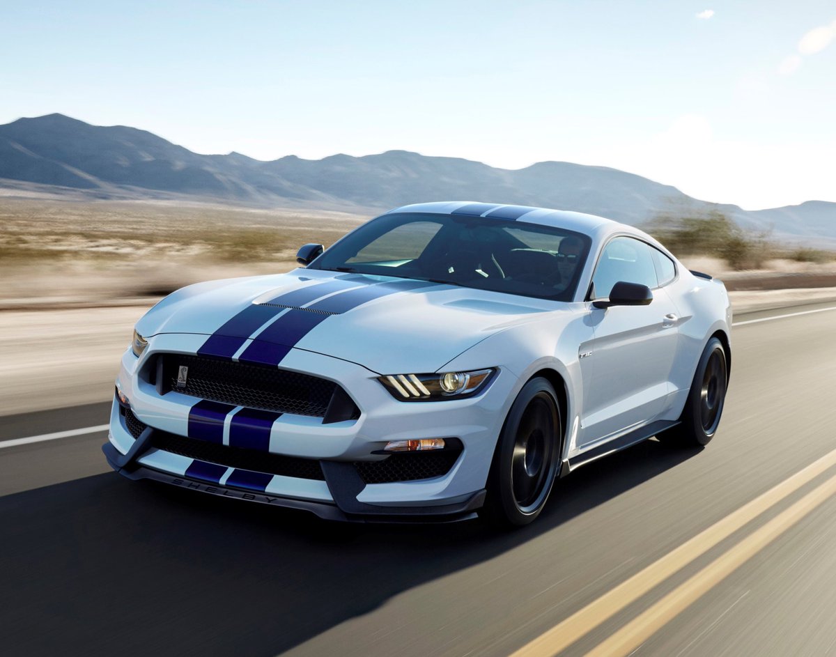 Cardecisions's tweet image. Manual, NA supercars are just more fun🔥🔥🔥