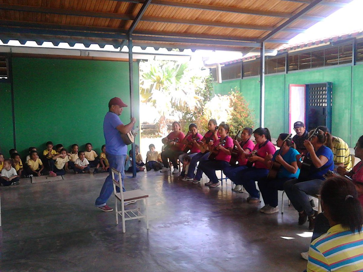 Programa Simon Bolivar  Jornada Escolar de Acercamiento Pedagogico" El Cuatro"