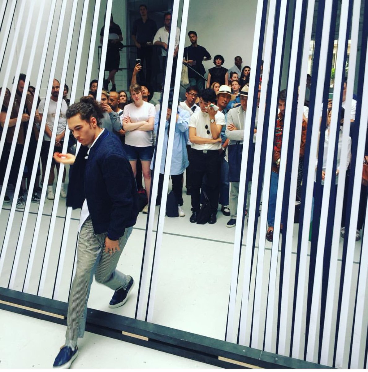 shauncreativity's tweet photo. #Repost #Carven #PMFW #shaunCreativity https://t.co/3thIPAXhP6