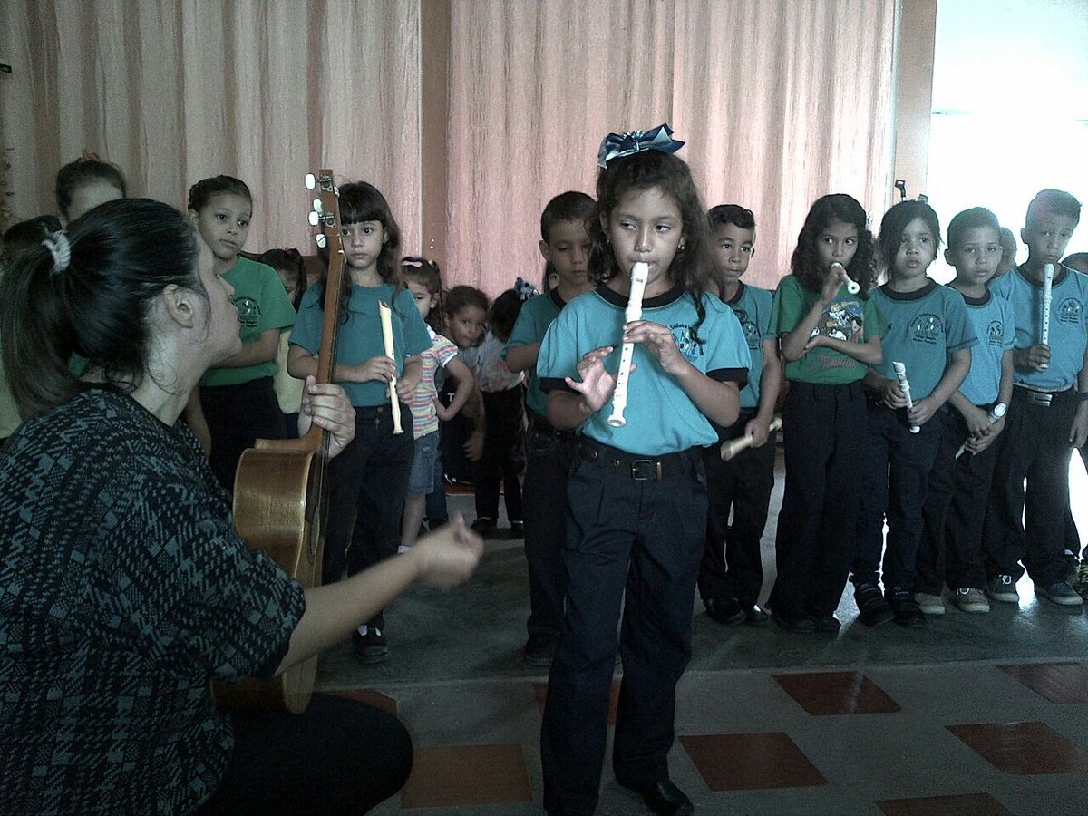Concierto del Kinder Musical <a href="/SistemaGuarico/">Sistema Orq. Guárico</a> <a href="/elsistema/">El Sistema</a>
