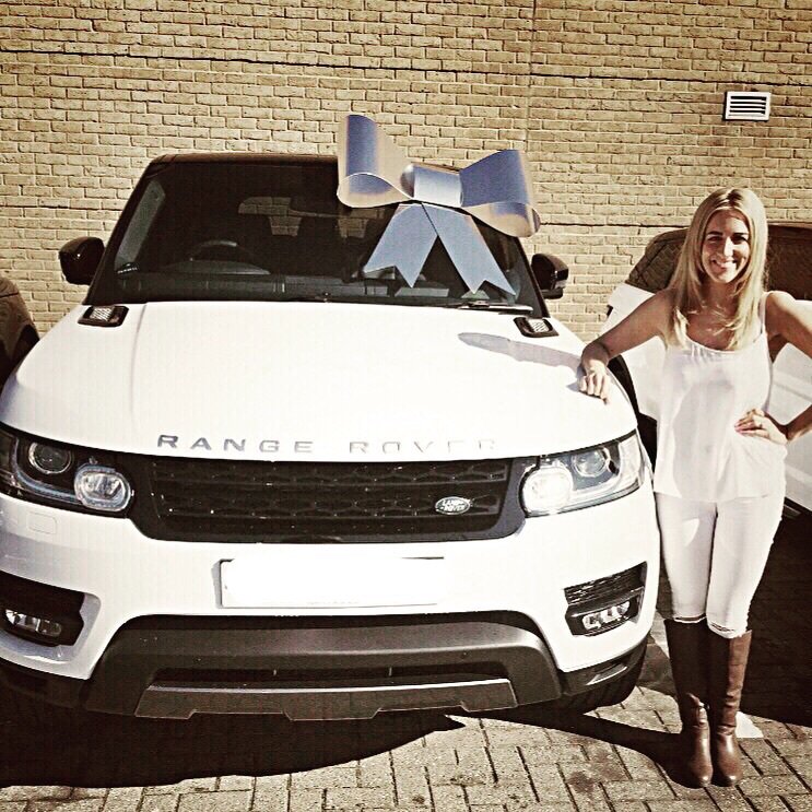 VipGateway's tweet photo. Its all about the white Range Rovers!!

#vipgateway #landrover #rangerover #testimonials https://t.co/TGmBWWTt7X