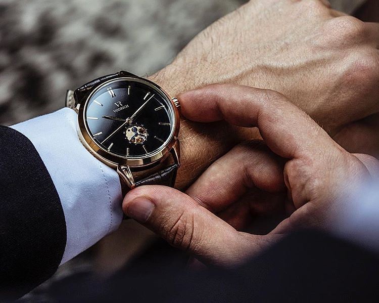 lookastic's tweet photo. A beautiful timepiece from @vodrich #menswatch #menswatches https://t.co/TvBPk9U3yb