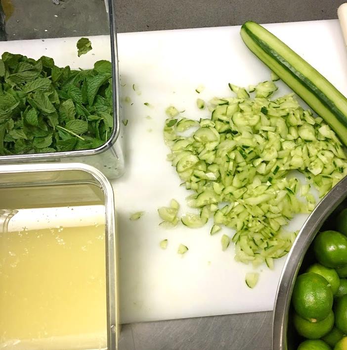 ilovesweetpops's tweet photo. See us tonight at the #Northridge #FarmersMarket from 5 to 9 p.m.-Can anyone tell us what ingredients make this pop? https://t.co/wMlpS5Iwqj