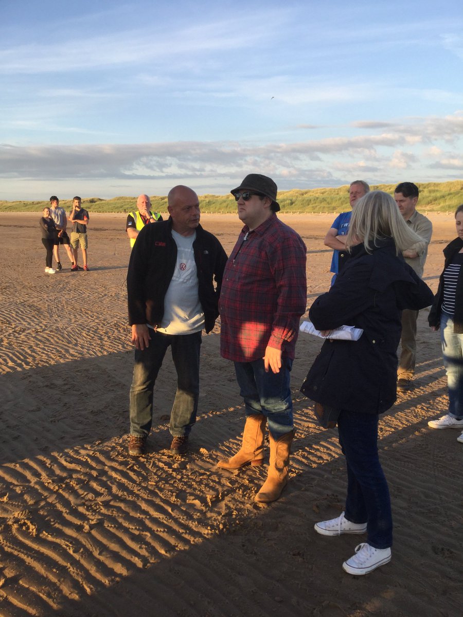 seftoncouncil's tweet photo. Beautiful Ainsdale beach was tonight’s venue for Peter Kay and filming for BBC’s Car Share. Film friendly Sefton! https://t.co/u5Ce9pXWMu