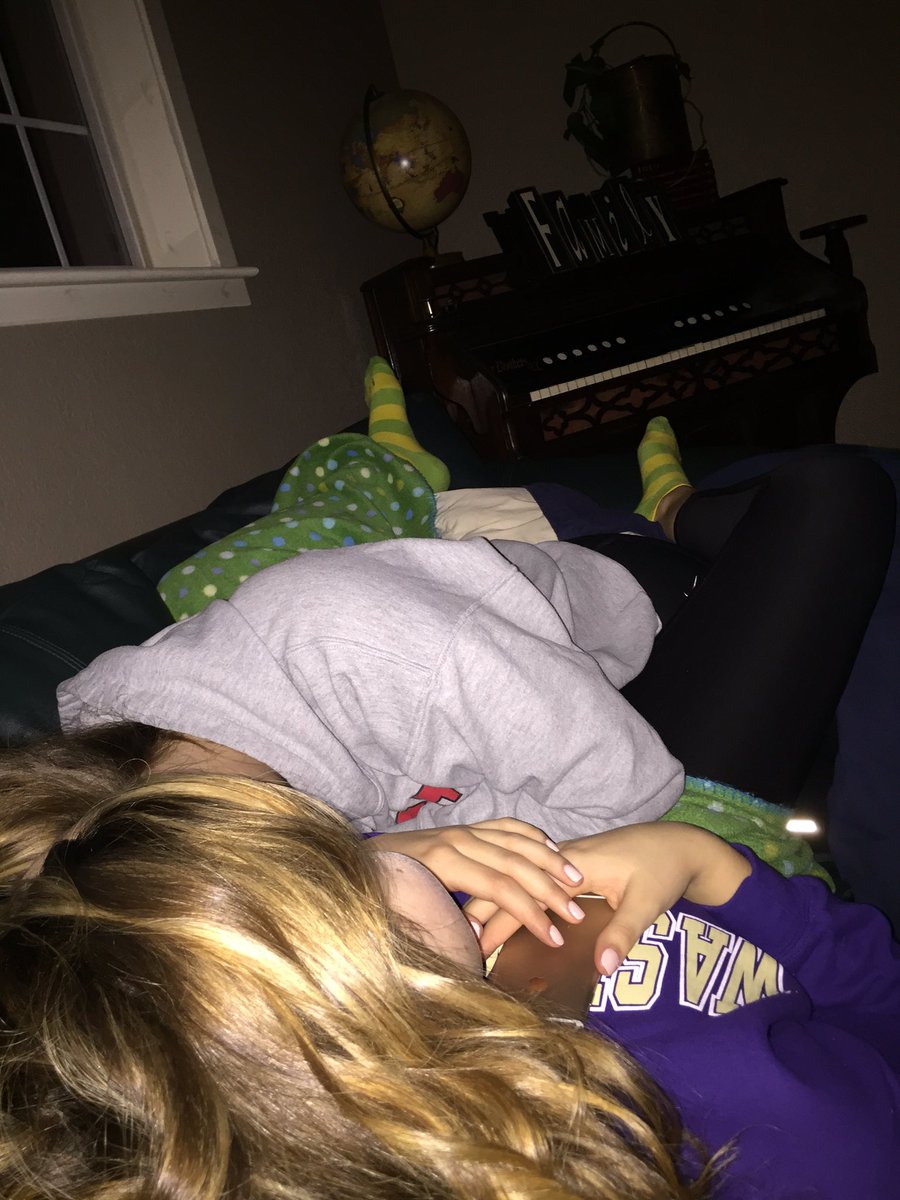 stefffsweet's tweet photo. Happy bday qt have the best day ever 💘 https://t.co/Qt4fYb3riu
