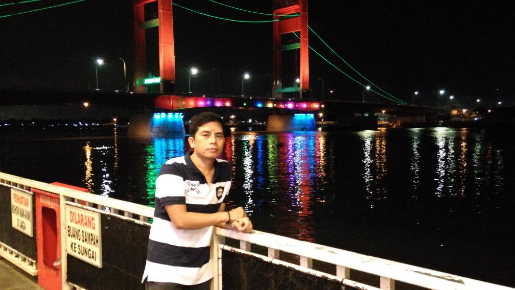insantauhid's tweet photo. Ampera, Palembang https://t.co/KGTkR5ATt7