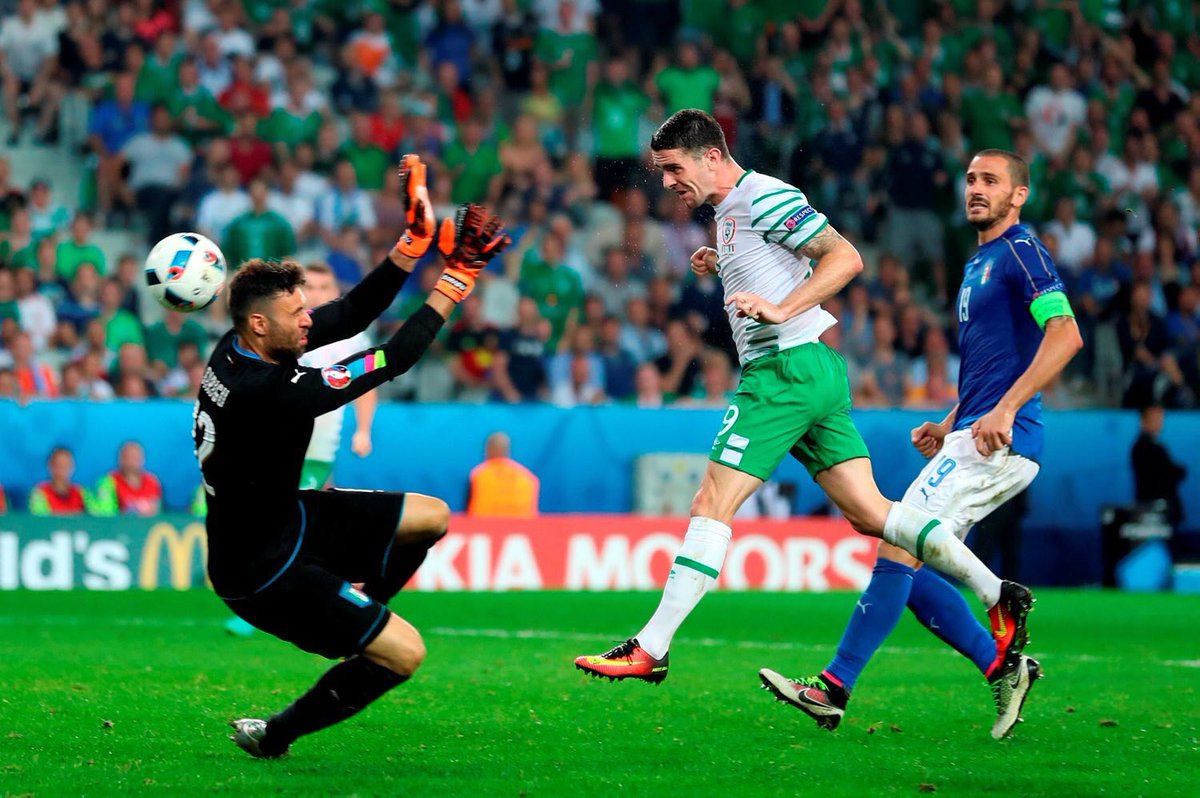 DalkeySmiles's tweet photo. Fantastic! Absolutely fantastic! What a goal, what a win! #IREvITA #ireland #EURO2016 #dalkey #dublin #brady https://t.co/0RH4yTy5sL