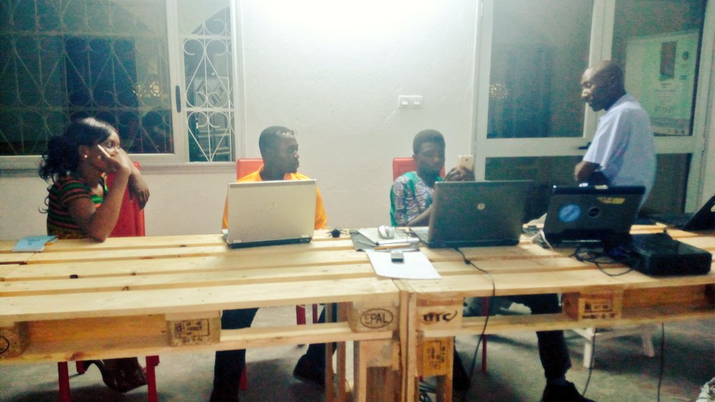 nativ_IS's tweet image. On fait tous un travail collaboratif à #woelab