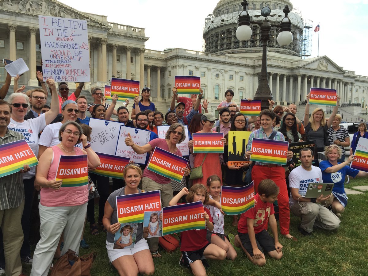 MomsDemand's tweet image. Show your support for @RepJohnLewis&apos;s sit-in: Join us at the Capitol tonight. (We have pizza) #NoBillNoBreak