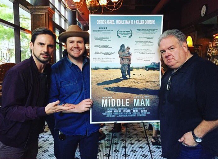 Georgie_84's tweet photo. The 3 musketeers in Chicago last night πβ€οΈ. Come on UK screening! @JimOHeir @andjwest @JoshMcDermitt #middlemanmovie https://t.co/l6ATpjELFO