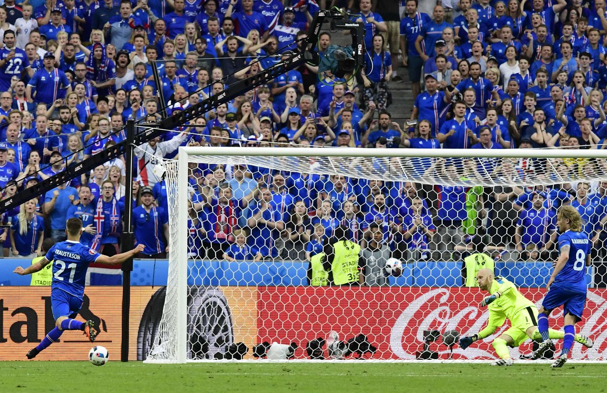 TeleFootball's tweet photo. Icelandic commentator completely loses it as #ISL score late winner to set up #ENG clash
https://t.co/mMVp0f6FuX https://t.co/9XwN82PBZd