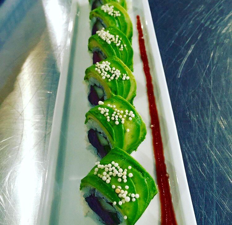 pokepopdc's tweet photo. Hey #DC! Chef Kevin's freestyling some future specials today @pokepopdc! Stop in &amp; see @PrequelDC! #avocado #sushi https://t.co/0erLegknXJ