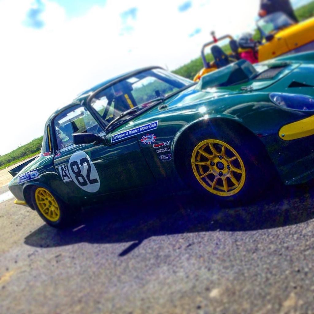 inspiracecars1's tweet photo. Lotus Elan with Honda Fireblade engine! #lotus #elan #spaceframe #kitcar #honda #becausera… https://t.co/j5NBwNa7w5 https://t.co/2ifwR3svge