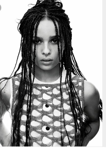 naya_phillips's tweet photo. Zöe Kravitz is gorgeous https://t.co/kEiLB9XqN3